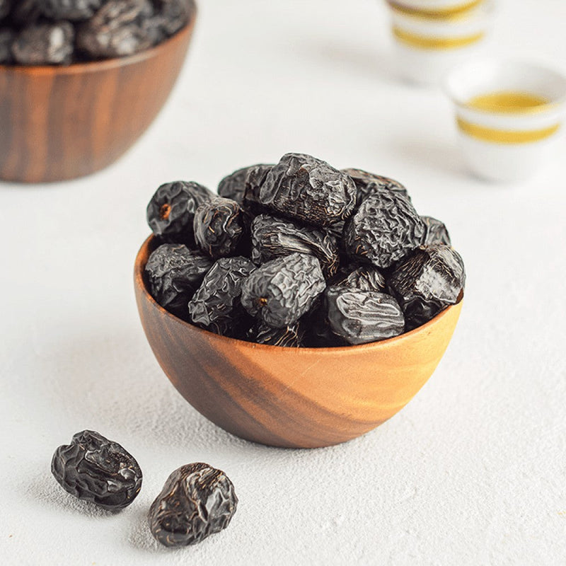 Al Madina Ajwa Dates - Premium Quality (Latest Crop!) - 2.2lb (1000g) - Fiber-Rich Snack Dry Fruit